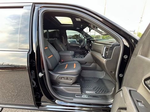 Used 2025 GMC Sierra 2500 AT4 w/ AT4 Premium Plus Package AWD/4WD image 52