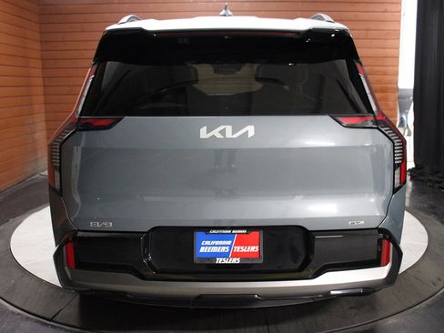 Used 2024 Kia EV9 GT-Line image 12
