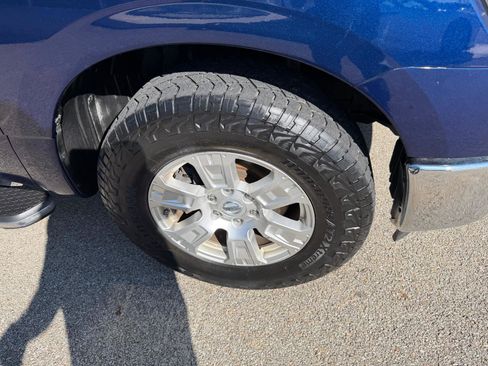 Used 2019 Nissan Titan SV AWD/4WD image 10