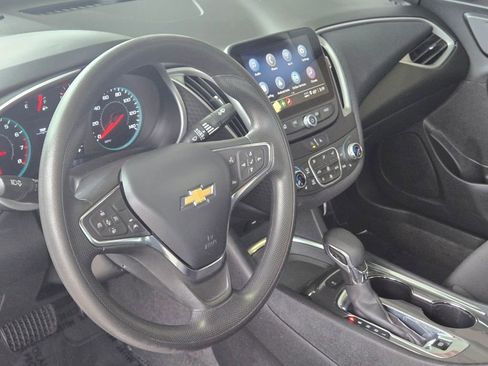 Used 2024 Chevrolet Malibu LT FWD image 10
