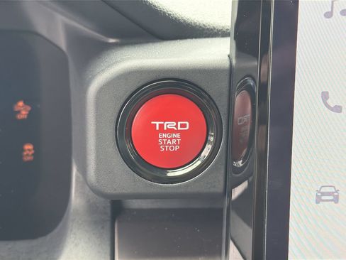 Used 2025 Toyota Tacoma TRD Sport RWD image 28