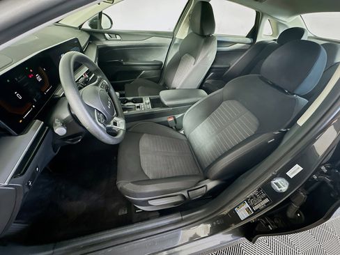 Used 2025 Kia K5 LXS image 13
