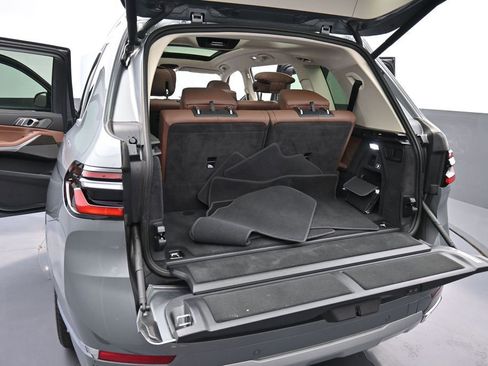 Used 2026 BMW X7 xDrive40i AWD/4WD image 19