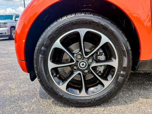 Used 2016 smart fortwo Coupe RWD image 21