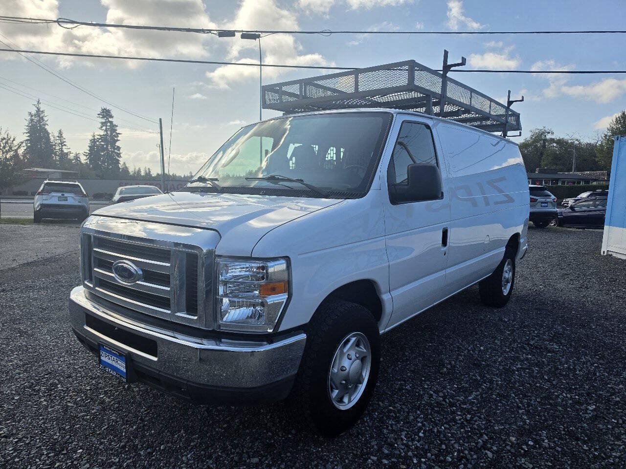 Used 2014 Ford E-250 and Econoline 250 RWD image 3
