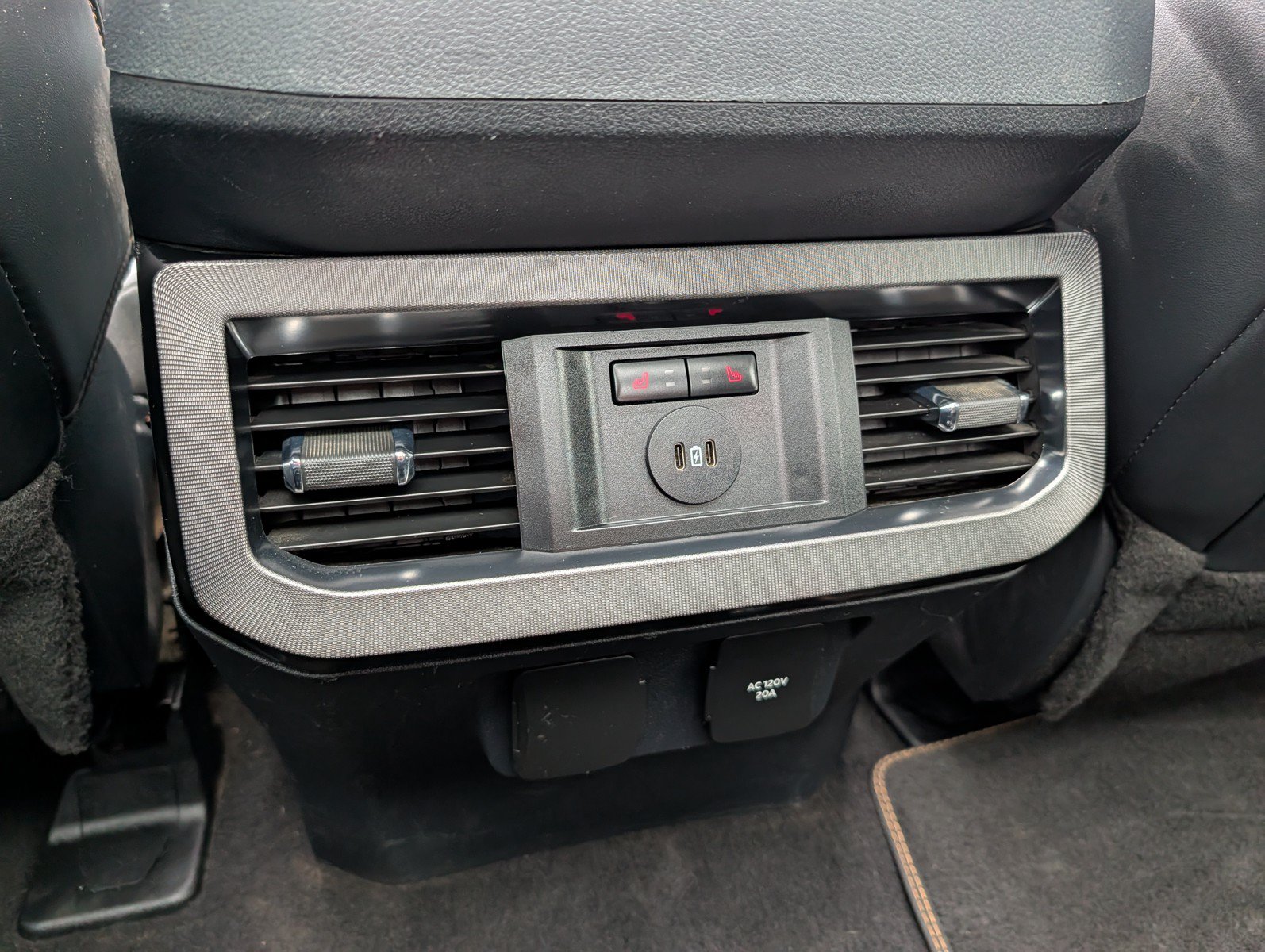 Used 2023 Ford F450 Platinum w/ FX4 Off-Road Package AWD/4WD image 20