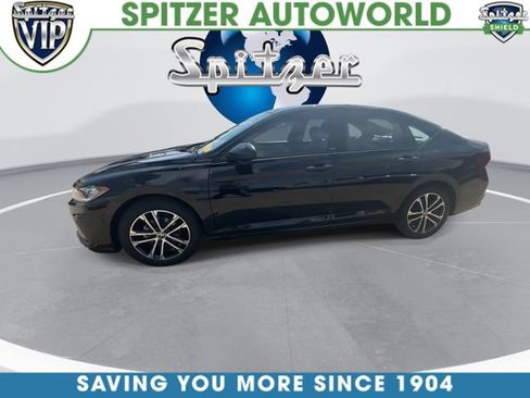 Used 2025 Volkswagen Jetta Sport FWD image 6
