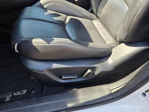 Used 2018 MAZDA MAZDA3 Touring FWD image 19