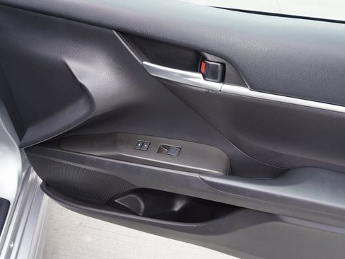 Certified 2024 Toyota Camry SE image 11