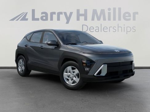 New 2027 Hyundai Kona SE FWD image 2
