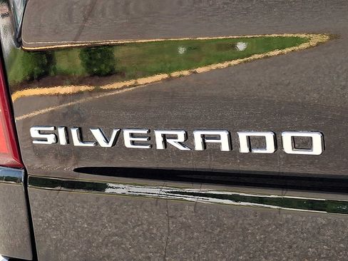 Used 2019 Chevrolet Silverado 1500 LT Trail Boss AWD/4WD image 37
