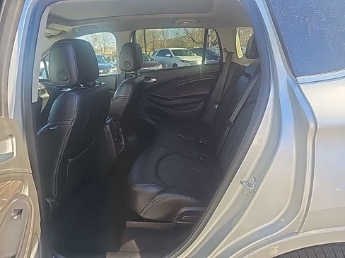 Used 2019 Buick Envision Essence image 12