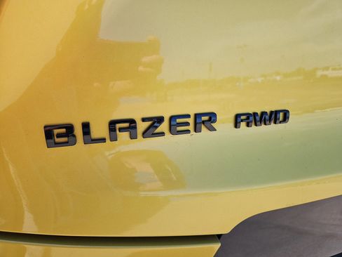 Used 2022 Chevrolet Blazer RS AWD/4WD image 25