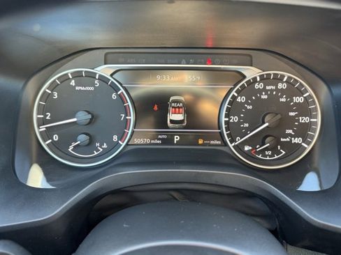 Used 2023 Nissan Rogue S image 15