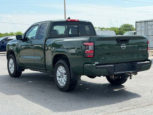 Used 2022 Nissan Frontier SV AWD/4WD image 7