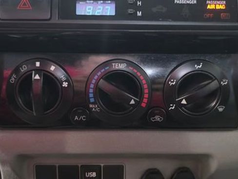 Used 2012 Toyota Tacoma 4x4 Double Cab image 19