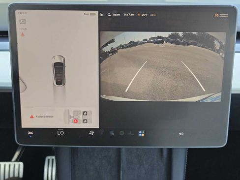 Used 2022 Tesla Model Y Performance AWD/4WD image 16