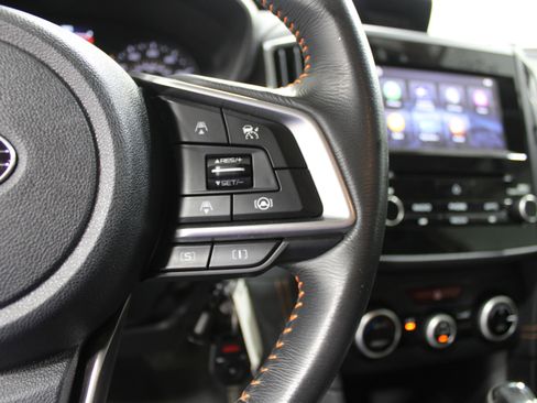 Used 2021 Subaru Crosstrek 2.0i Premium image 11