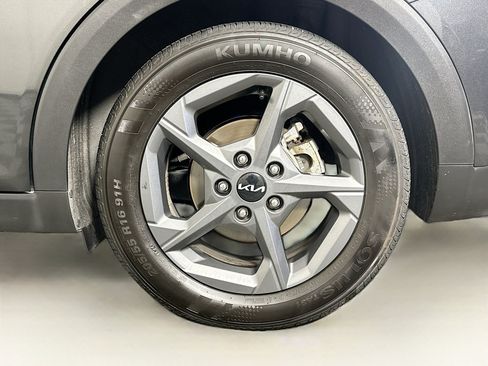 Used 2025 Kia K4 FWD image 11