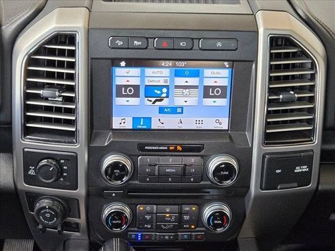 Used 2018 Ford F150 Platinum w/ Equipment Group 701A Luxury AWD/4WD image 15