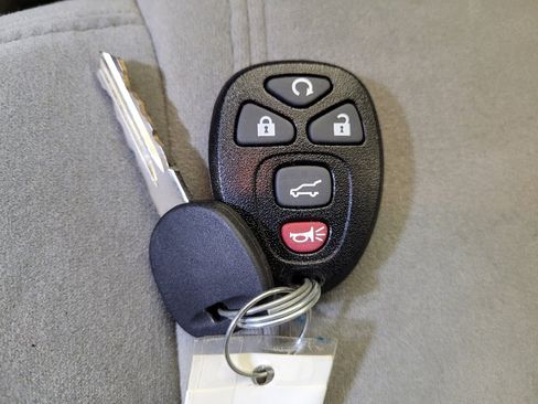 Used 2017 Buick Enclave Convenience FWD image 32