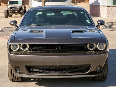 Used 2020 Dodge Challenger SXT w/ Driver Convenience Group image 3