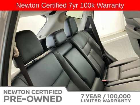 Used 2024 Nissan Murano SL FWD image 23