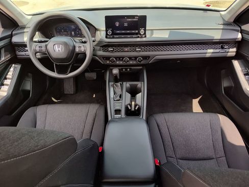 Used 2025 Honda Accord SE image 27
