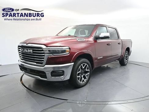 Used 2025 RAM 1500 Laramie AWD/4WD image 3