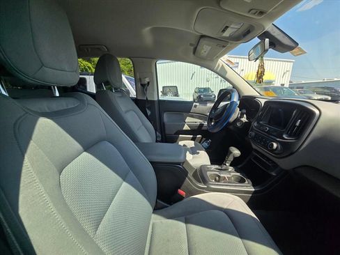 Used 2019 Chevrolet Colorado W/T w/ WT Convenience Package RWD image 7