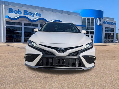 Used 2023 Toyota Camry XSE image 8