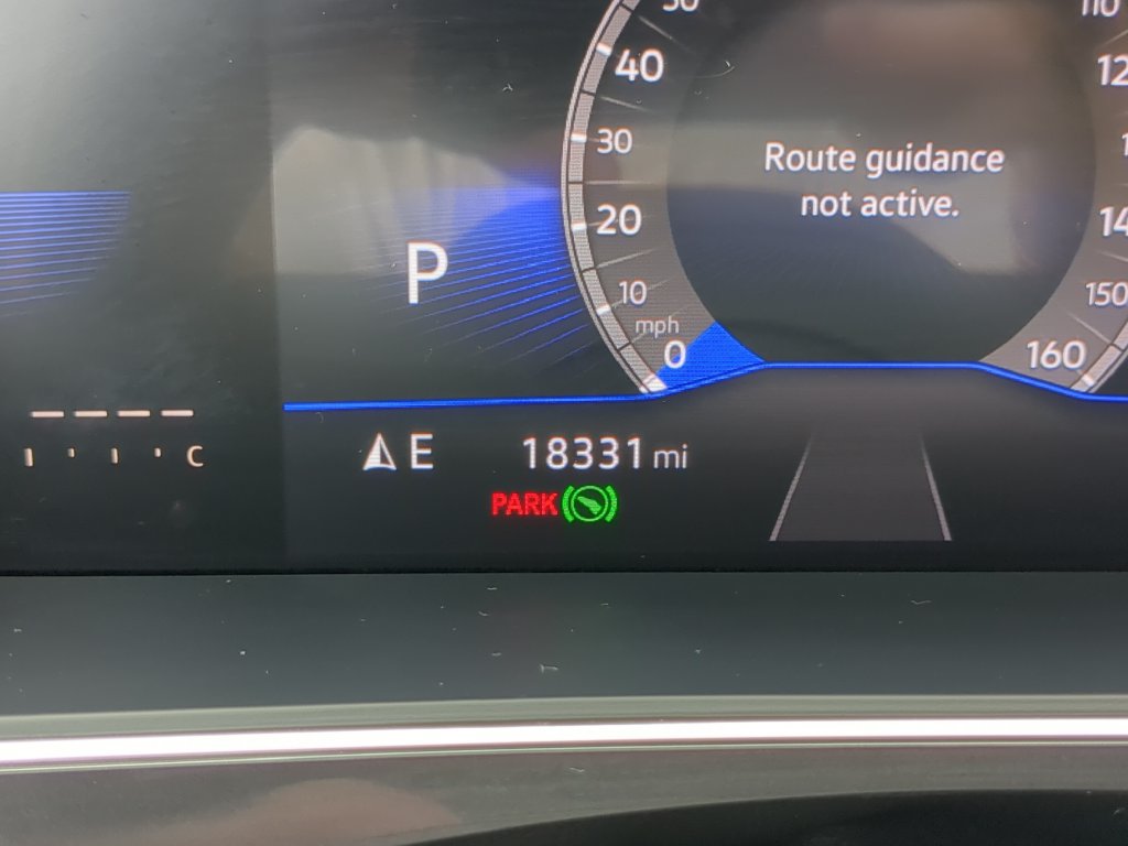 Certified 2023 Volkswagen Tiguan SE FWD image 33