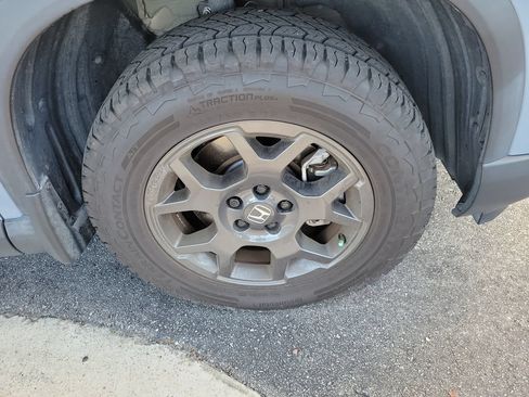 Used 2025 Honda Pilot TrailSport image 10