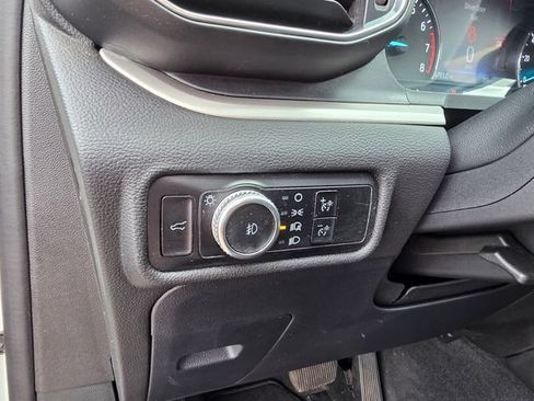 Used 2022 Ford Explorer XLT w/ Equipment Group 202A AWD/4WD image 21