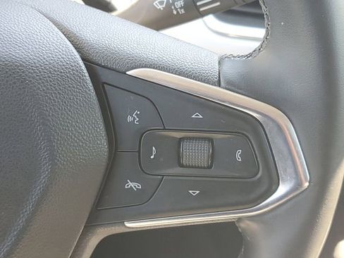 Certified 2025 Chevrolet Trax LT w/ Driver Confidence Package FWD image 22