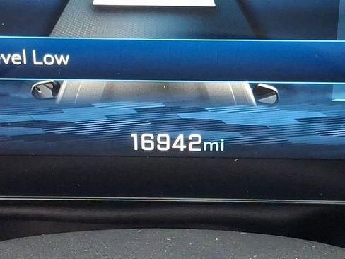 Used 2026 Chevrolet Equinox LT w/ Convenience Package II image 16