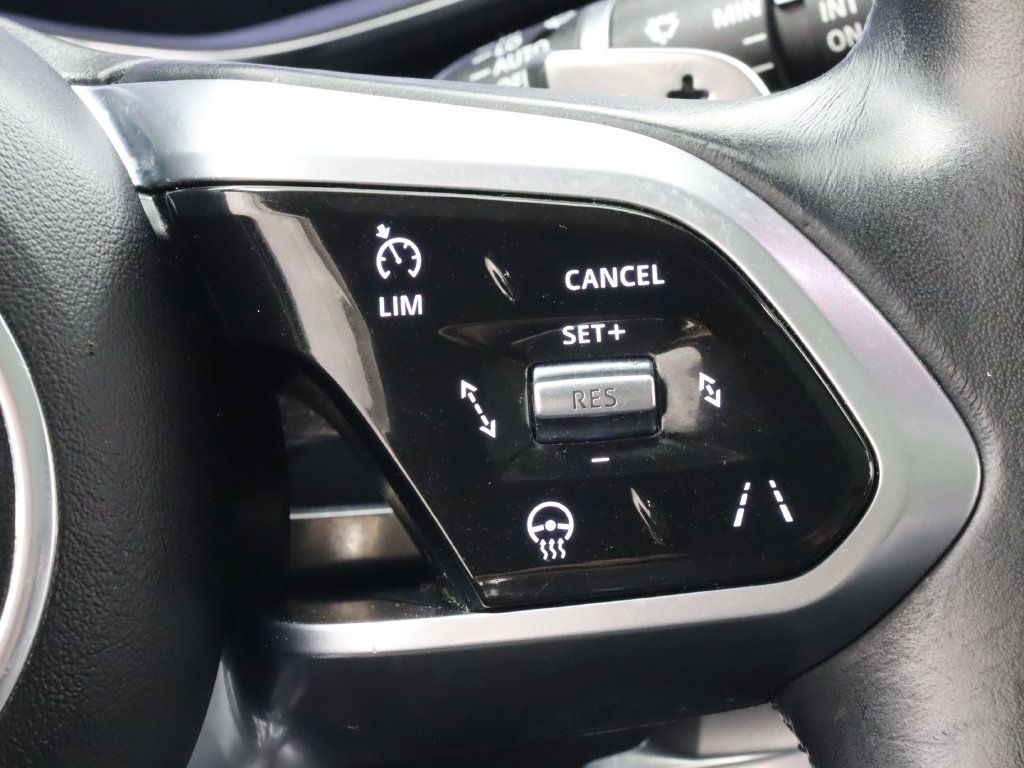 Used 2024 Jaguar F-PACE R-Dynamic S AWD/4WD image 18