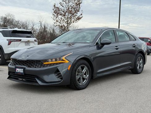 Used 2021 Kia K5 LXS image 1