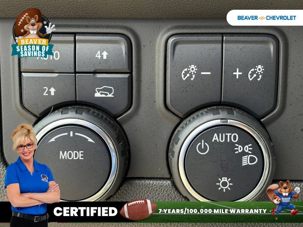 Used 2024 Chevrolet Suburban LT AWD/4WD image 35