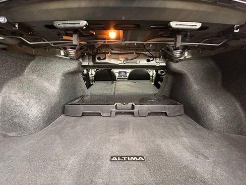 Used 2020 Nissan Altima 2.5 SR w/ Premium Package image 38