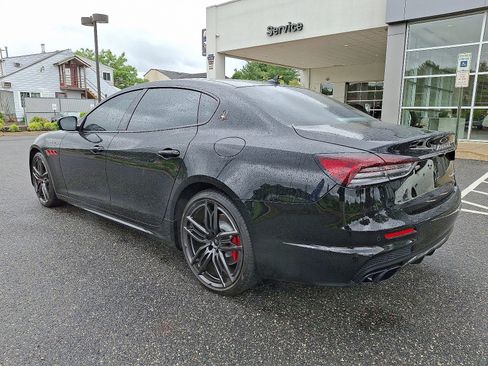 Used 2021 Maserati Quattroporte Trofeo RWD image 6