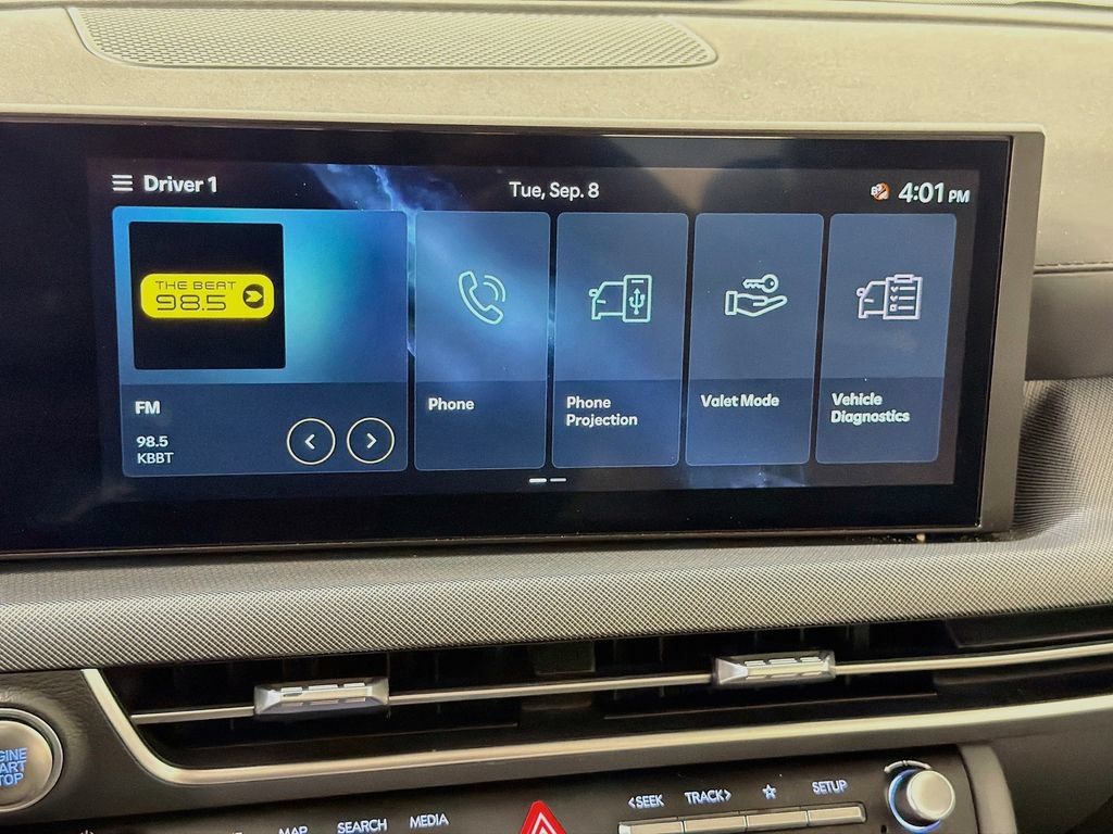 Used 2025 Hyundai Sonata SEL FWD image 28