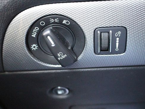 Used 2019 Dodge Durango GT image 34