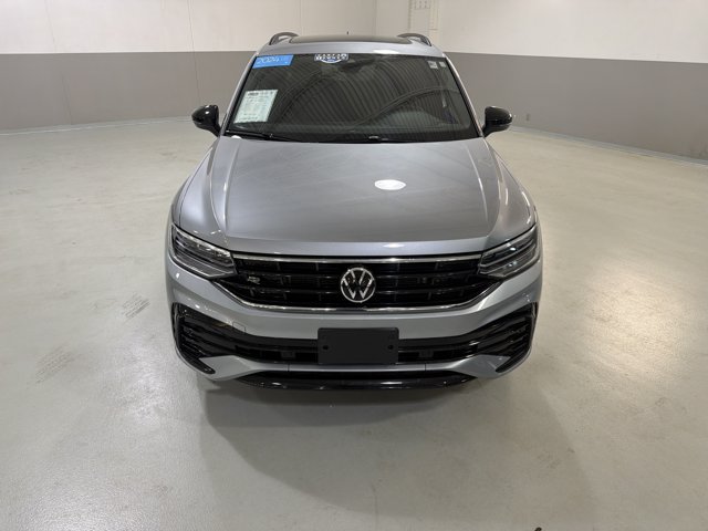 Certified 2024 Volkswagen Tiguan SE R-Line AWD/4WD image 3