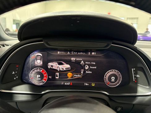 Used 2020 Audi R8 V10 w/ 20" Wheel Package image 75