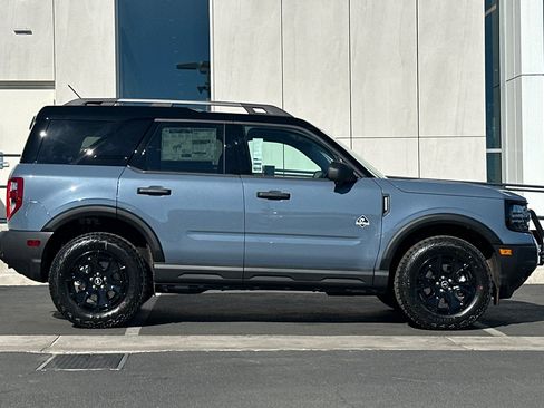 New 2025 Ford Bronco Sport Outer Banks w/ Sasquatch Outer Banks Package AWD/4WD image 2
