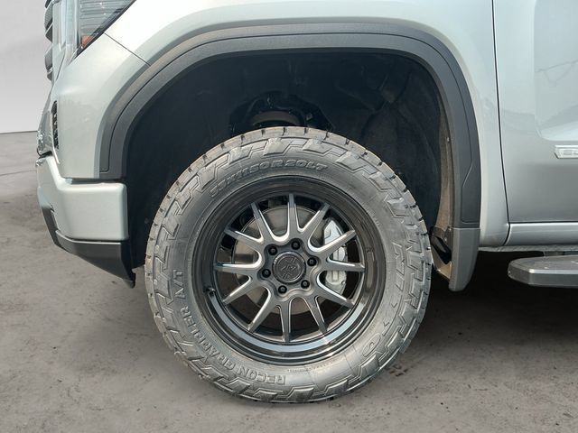 Used 2024 GMC Sierra 1500 Elevation w/ LPO, Elevation Black Package AWD/4WD image 10