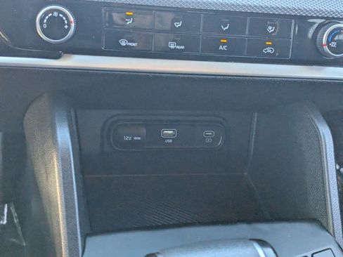 Used 2024 Kia Sportage LX image 24