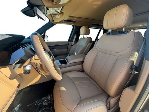 New 2026 Land Rover Range Rover Long Wheelbase SE image 11