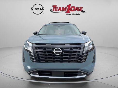 New 2026 Nissan Pathfinder SL image 2